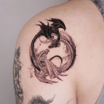 Draak tattoo