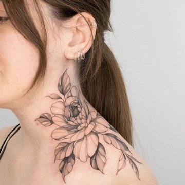 Tattoo in de nek