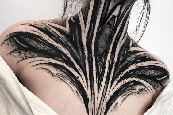 Tattoo in de nek