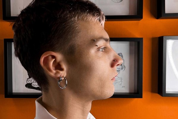 Wenkbrauwpiercing