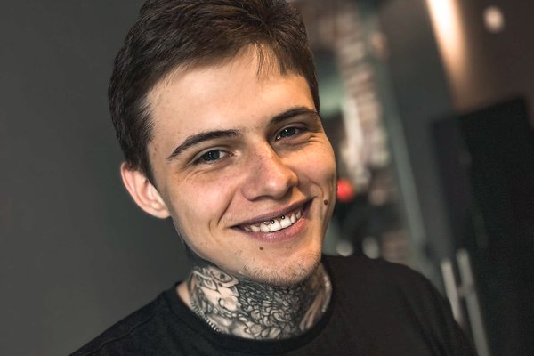 smiley piercing