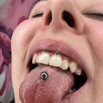 Tongue Piercing