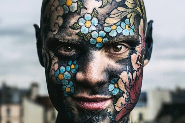 Tattoo's op het gezicht