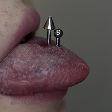 Tongue Piercing