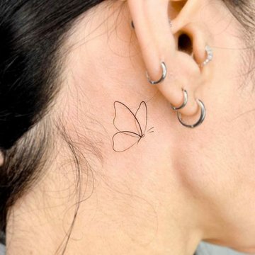 Tattoo op/achter het oor