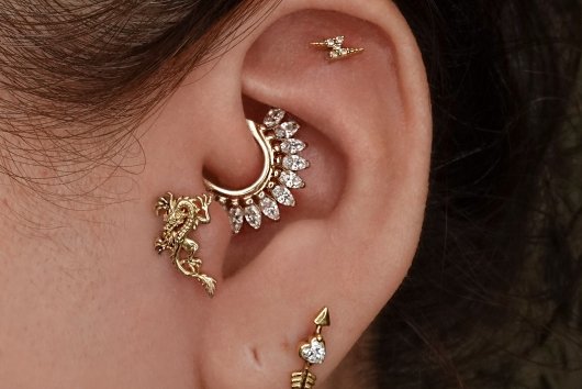 Daith piercing