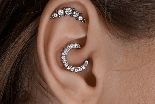 Daith piercing