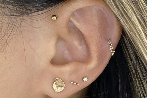 Forward Helix piercing