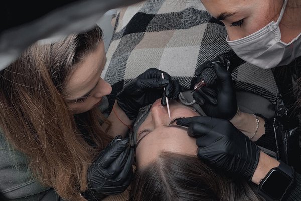 Permanente make-up opleiding in Rotterdam