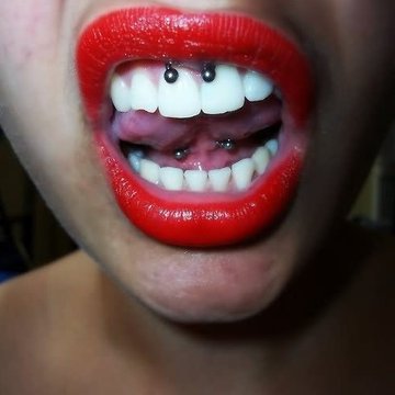 frenulum piercing