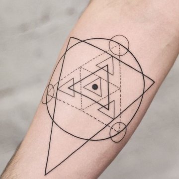 tattoo driehoek