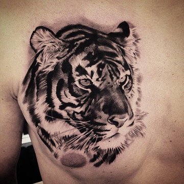 Tattoo's op de borst