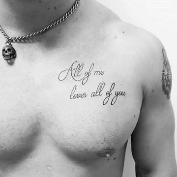 Tattoo's op de borst