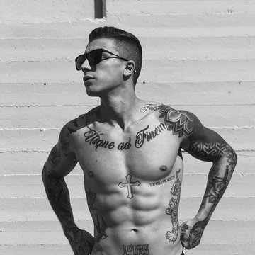 Tattoo's op de borst