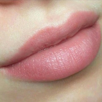 lippen tatoeëren nadelen